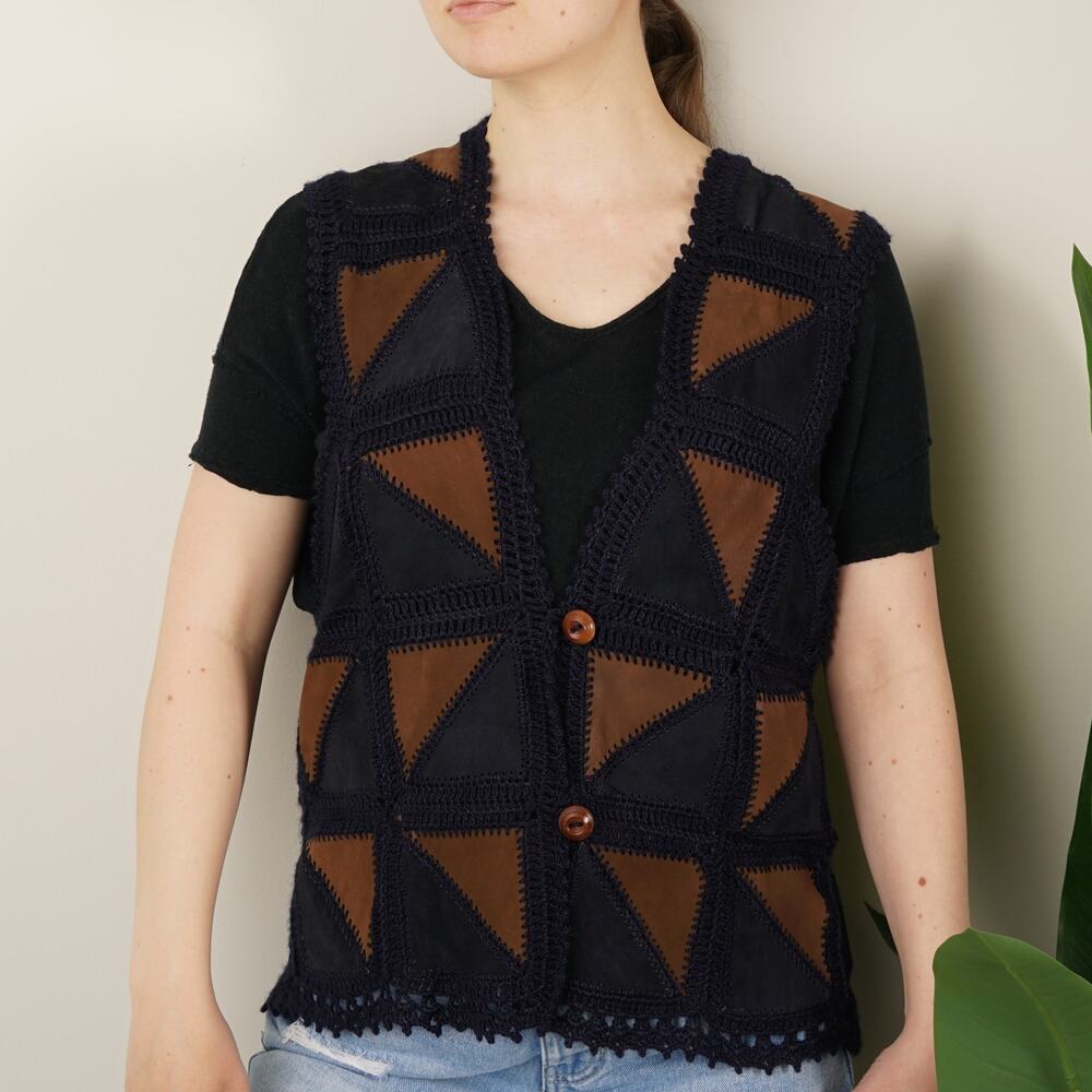 Vintage 1970s Suede Crochet Patchwork Vest Wooden Buttons Triangle Sleeveless - Picture 2 of 8